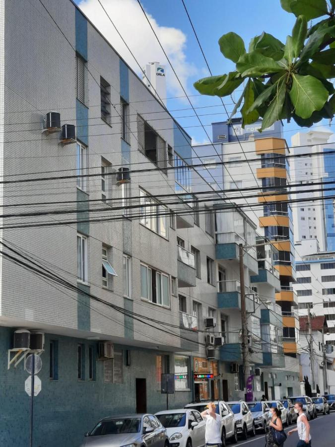 Vista Mar Lateral Adm Por Cancoq Guest House Balneario Camboriu Exterior photo